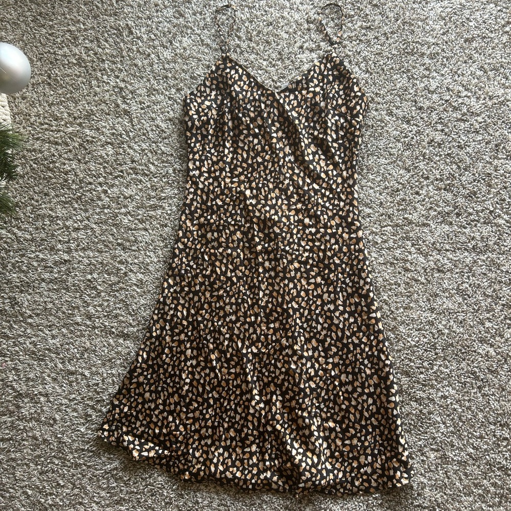 Elegant Black and Beige Spotted Dress